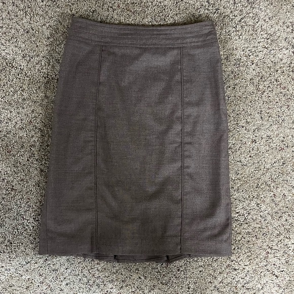 White House Black Market skirt - Picture 1 of 3